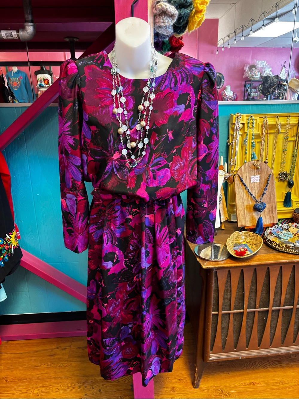 Vintage Floral Long-Sleeve Midi Dress in Fuchsia and Purple